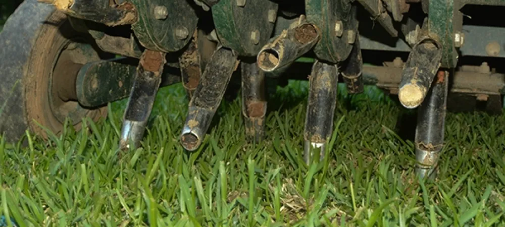Core aeration machine