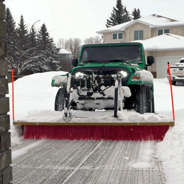 Snow removal services in Regina – professional driveway and sidewalk clearing by Weed Pro Regina.