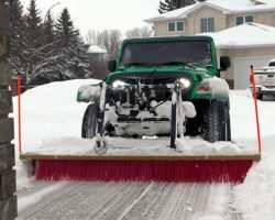 Snow removal services in Regina – professional driveway and sidewalk clearing by Weed Pro Regina.